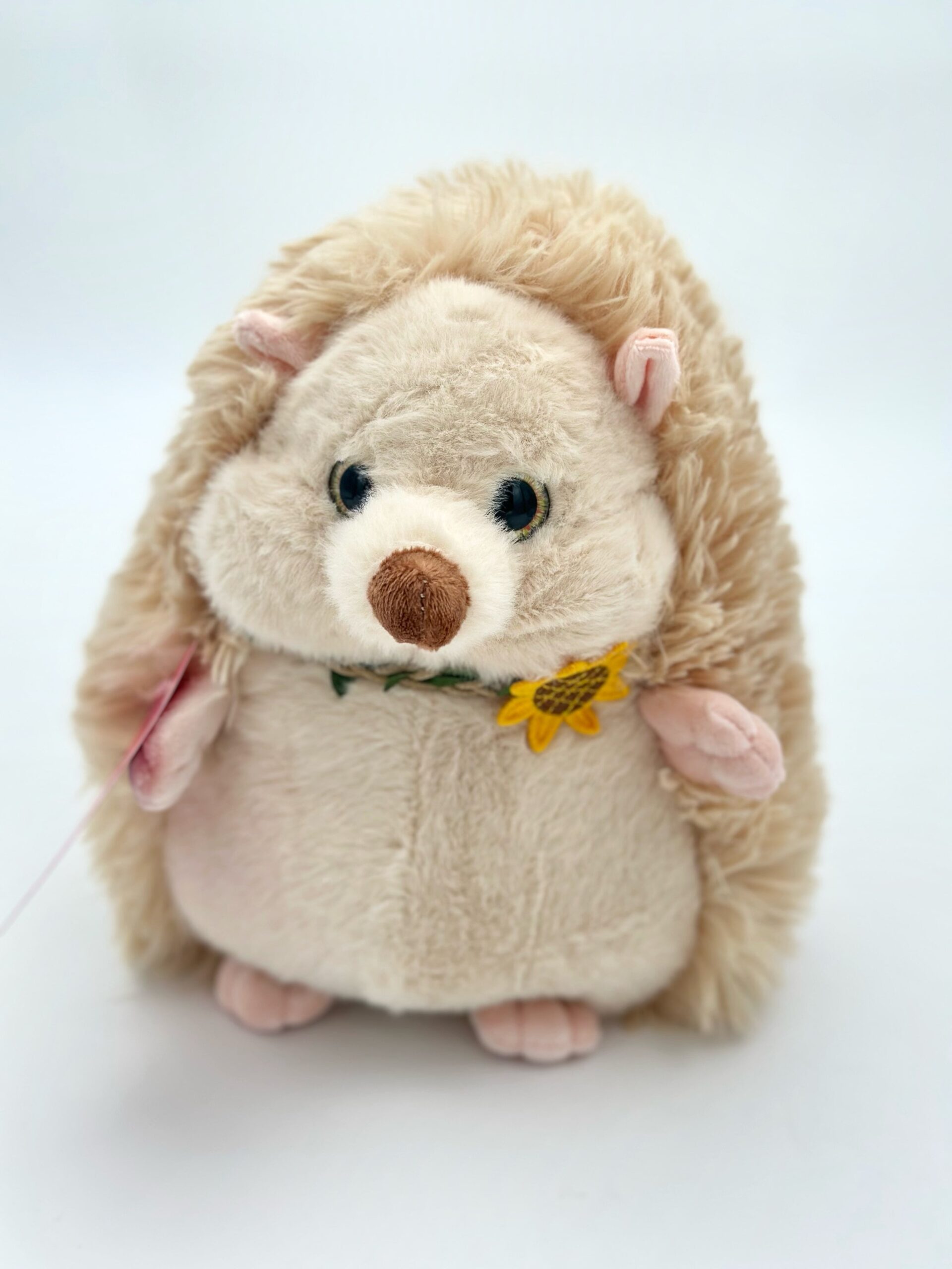 عروسک خارپشت پشمالو با گل آفتابگردان